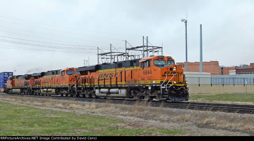 BNSF 6844